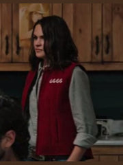 Yellowstone S04 Emily Vest