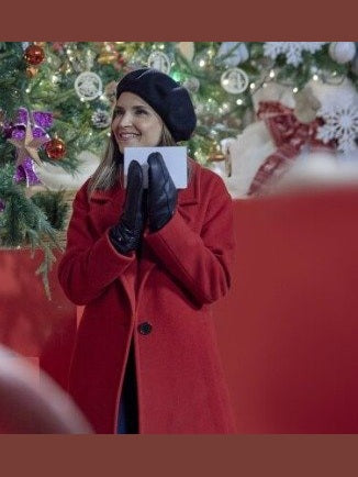Rachael Leigh Cook Red Coat