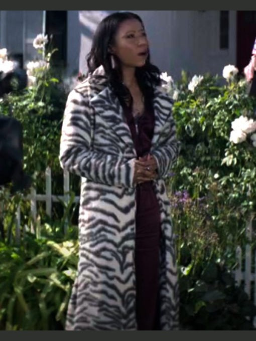 You Season 3 Sherry White Tiger Print Coat