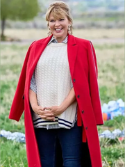 Finding Mr. Christmas S02 Melissa Peterman Red Coat
