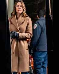 Mystery 101 Killer Timing Amy Winslow Coat