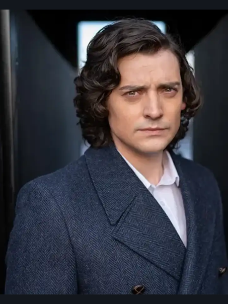 Doctor Who 15th Aneurin Barnard Blazer