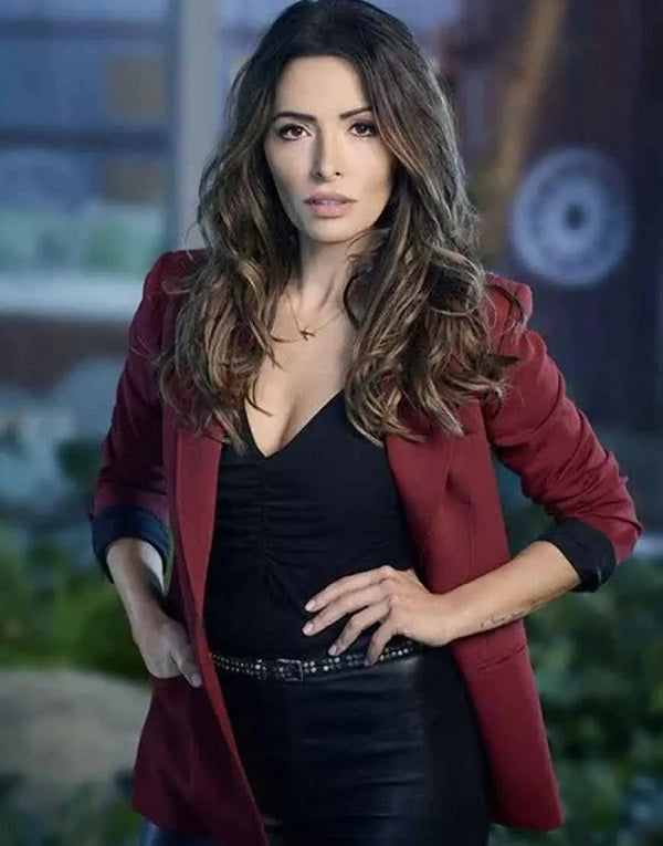 Sex/Life 2021 Billie Connelly Blazer