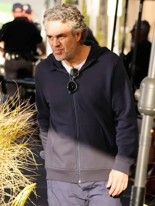 Crime 101 Mark Ruffalo Blue Hoodie