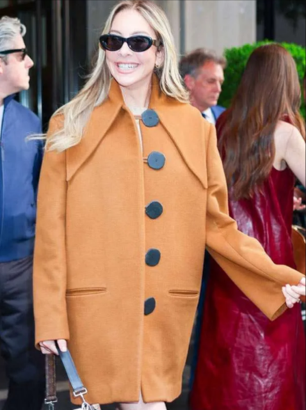 NYC Este Haim 2026 Brown Coat