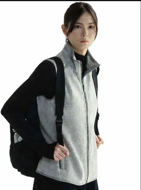 Rooster S01 Lauren Tsai Grey Vest