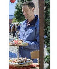 The Christmas Promise Joe Roberts Blue Jacket