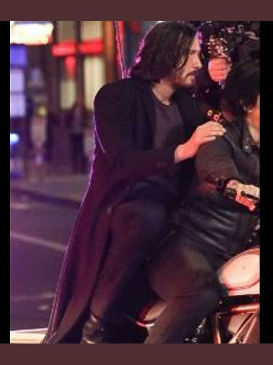 The Matrix 4 Keanu Reeves Black Coat
