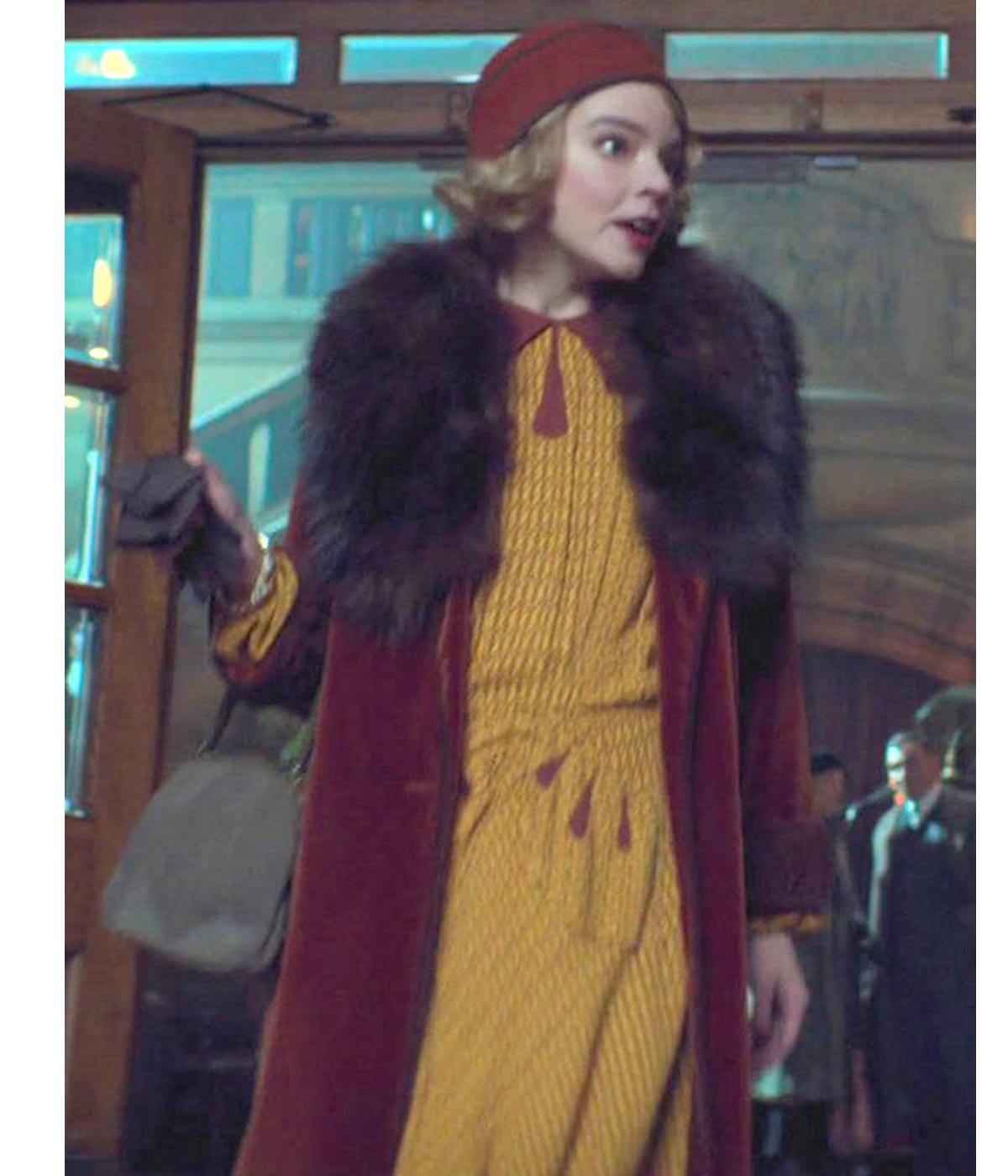 Anya Tay­lor-Joy Peaky Blind­ers S05 Fur Collar Red Coat